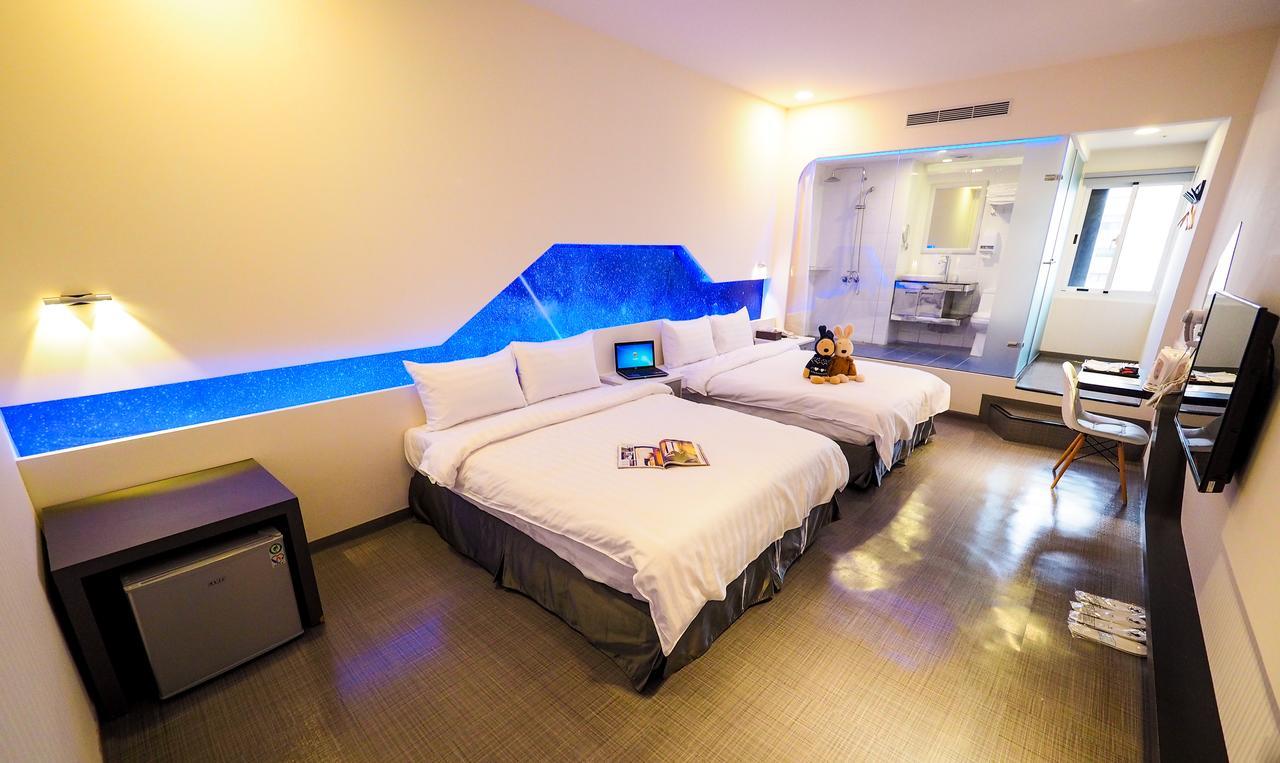 Galaxia Business Hotel Taichung Exterior foto