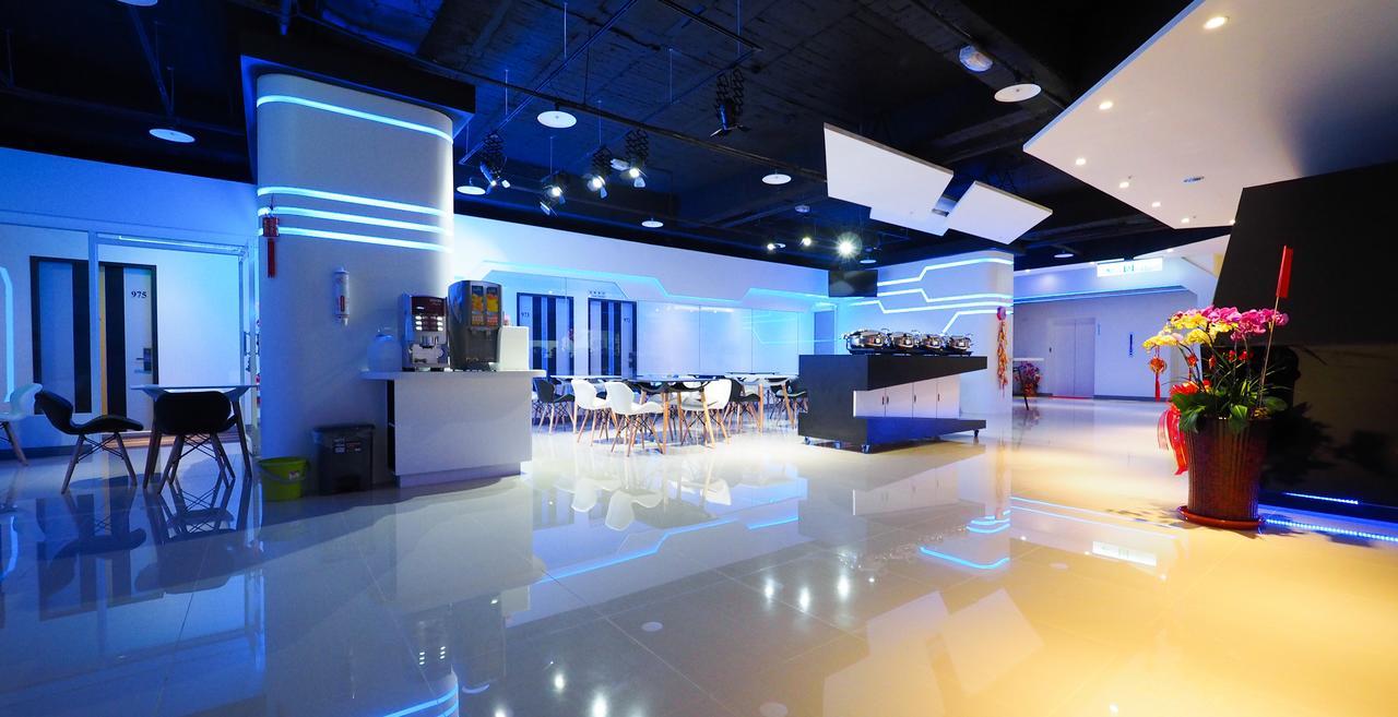 Galaxia Business Hotel Taichung Exterior foto