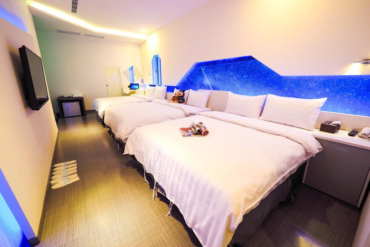 Galaxia Business Hotel Taichung Exterior foto